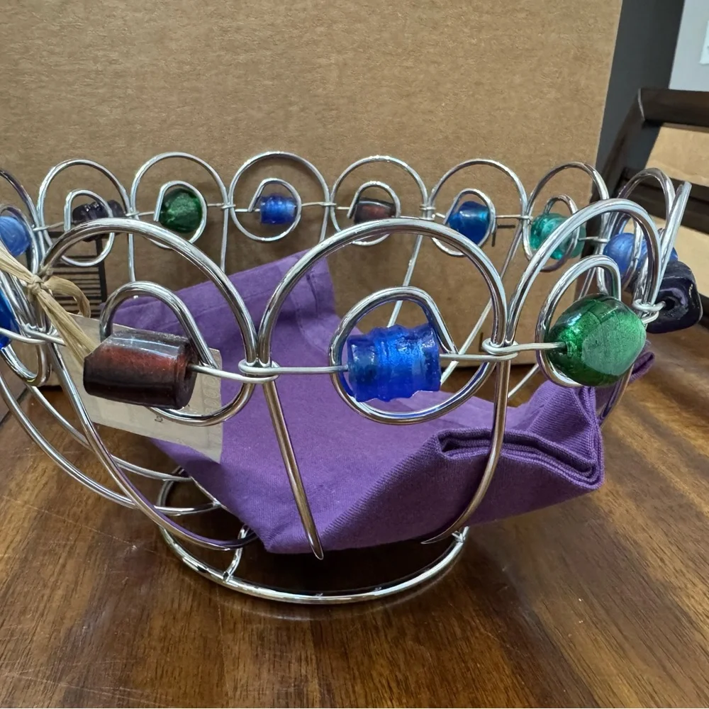 Decorative Metal Wire Fruit Bowl/basket with Colorful Beads 9”